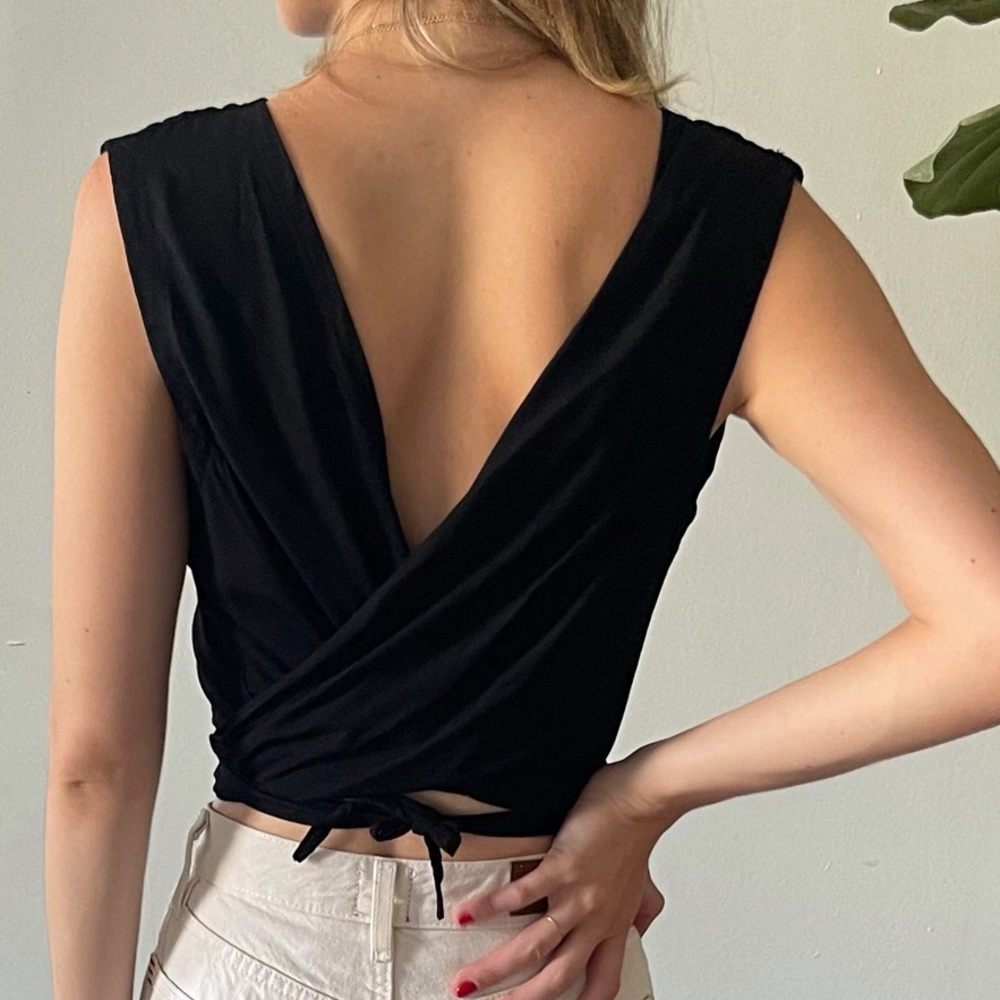 Vintage Reversible Black Wrap Crop Top - Picture 7 of 11